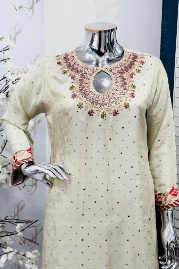 Sandali luxe 3 piece gharara suit - Image 5