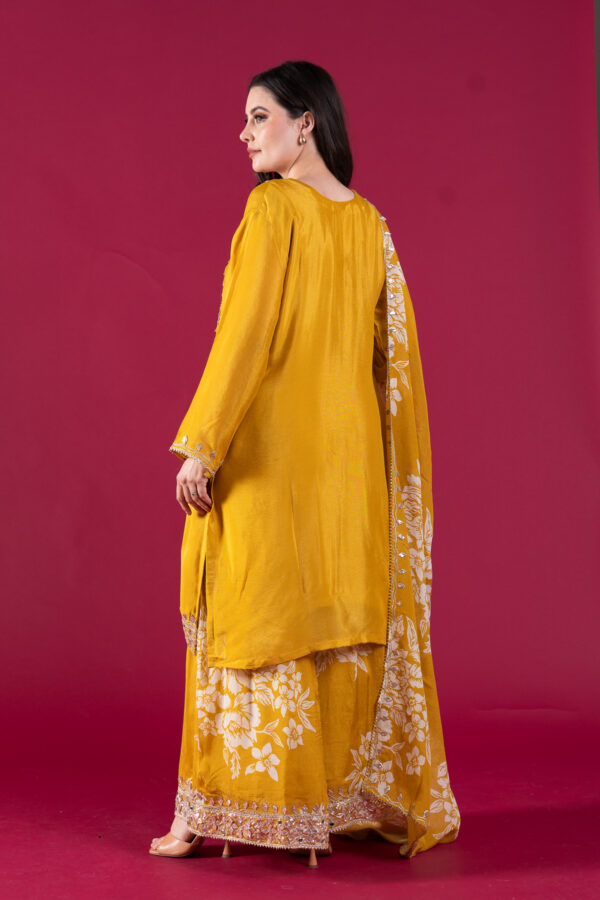 Ruhi premium luxe 3 piece silk embroidered collection - Image 3