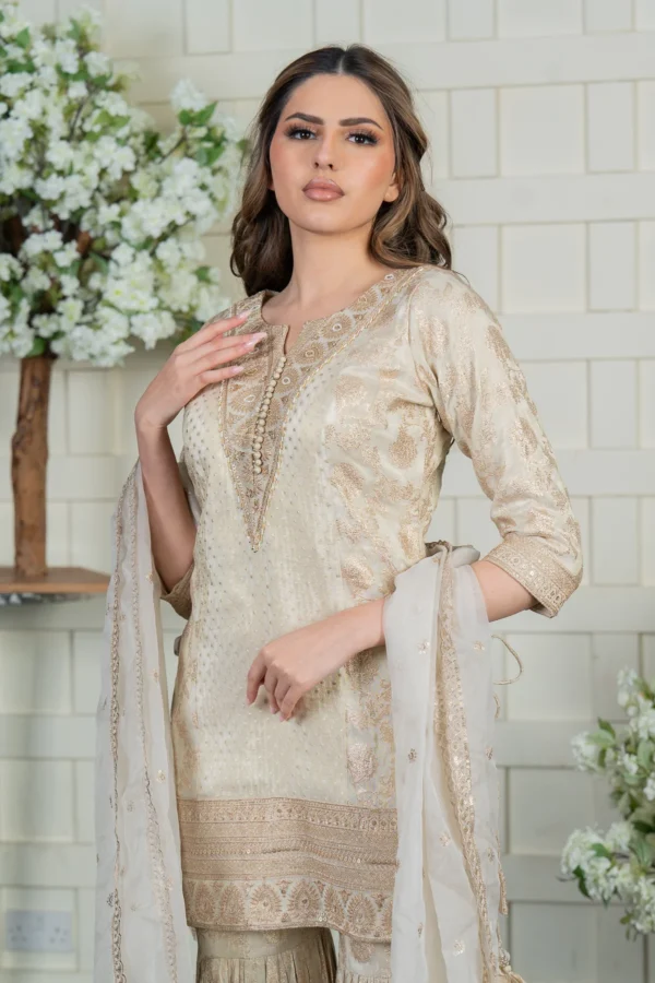 Elegant raw silk 3 piece gharara suit - Image 3