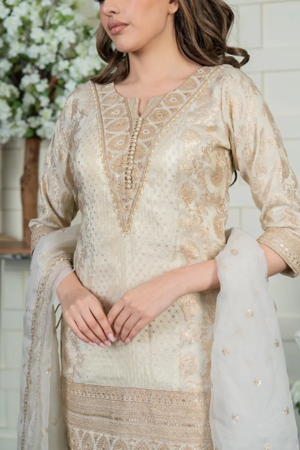 Elegant raw silk 3 piece gharara suit - Image 5