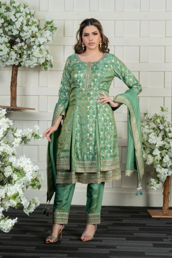 Deluxe 3 piece banarasi suit - Image 2