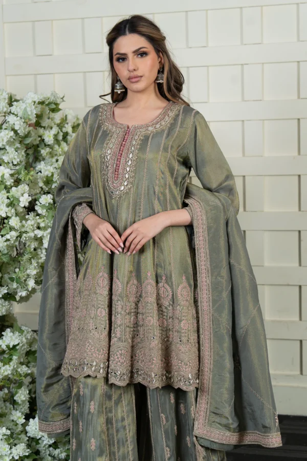 Premium Luxe 3 piece raw silk sharara suit - Image 3