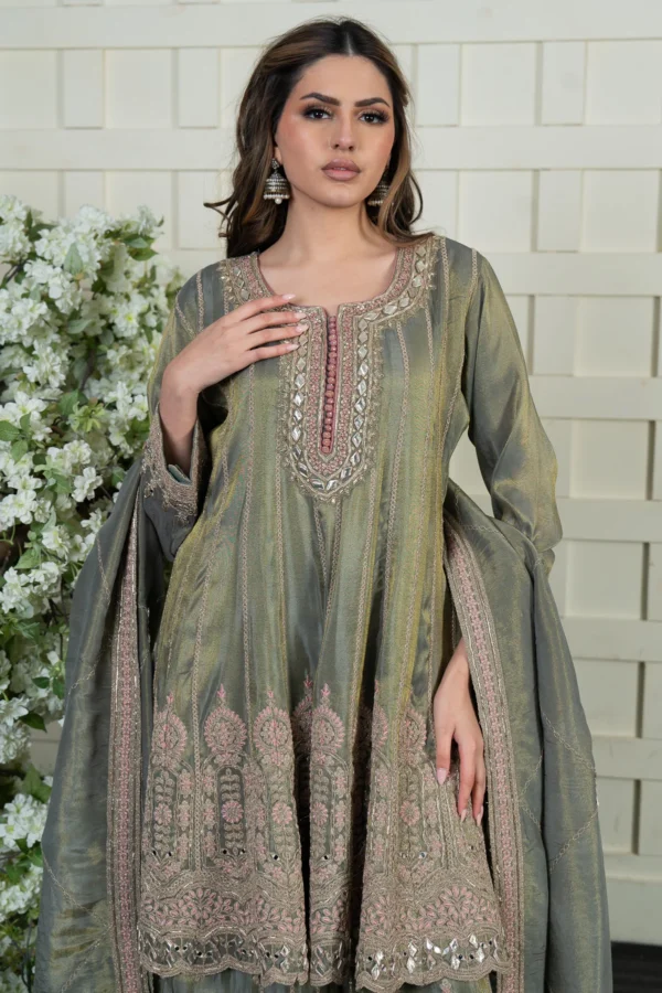 Premium Luxe 3 piece raw silk sharara suit - Image 4