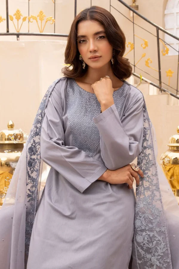 Luxury 3 piece mother and daughter Eid collection 2025 - Image 4