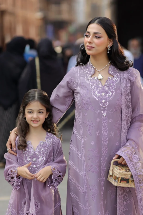 Bazar Kahani Eid 2025 3 piece elegant daughter's suit - Image 4