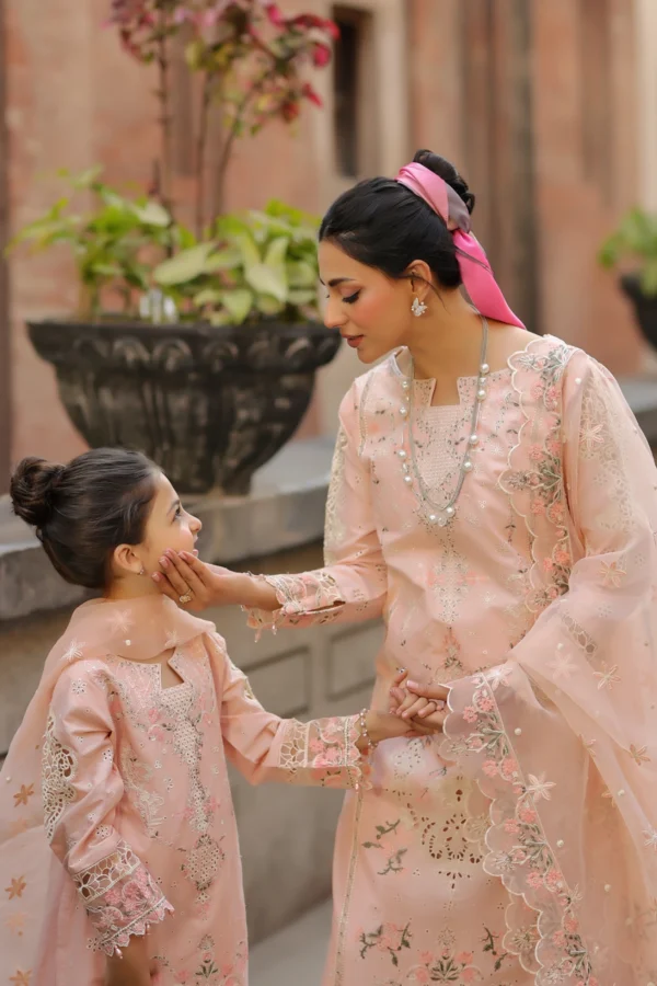 Bazar Kahani Eid 2025 3 piece delicate daughter’s suit - Image 3