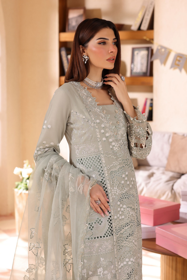 Lamhey Eid lawn collection 3 piece embroidered suit - Image 3