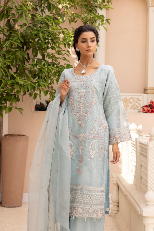 Kiara luxe collection embroidered 3 piece Eid suit - Image 4