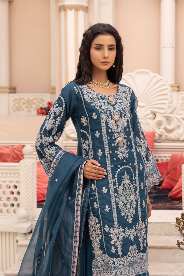 Kiara luxe Eid collection 3 piece organza embroidered suit - Image 4