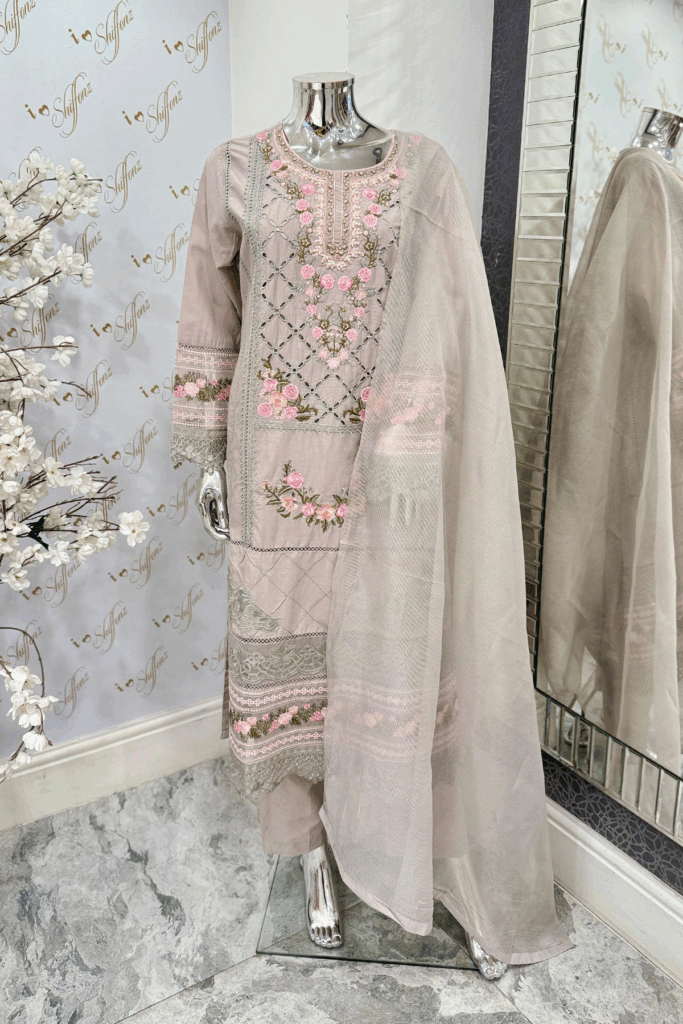 Andaz e Jahan by Qurratulain Saqib Pret kids Chiffon 3 Piece Chikankari Afreen Afreen - Wedding Collection