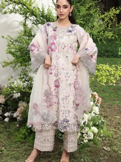 Sarah premium Eid collection 3 piece embroidered suit - Cream, Medium