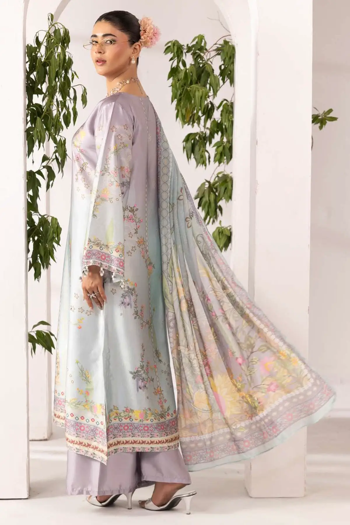 Marium premium lux collection 3 piece printed suit - Image 3